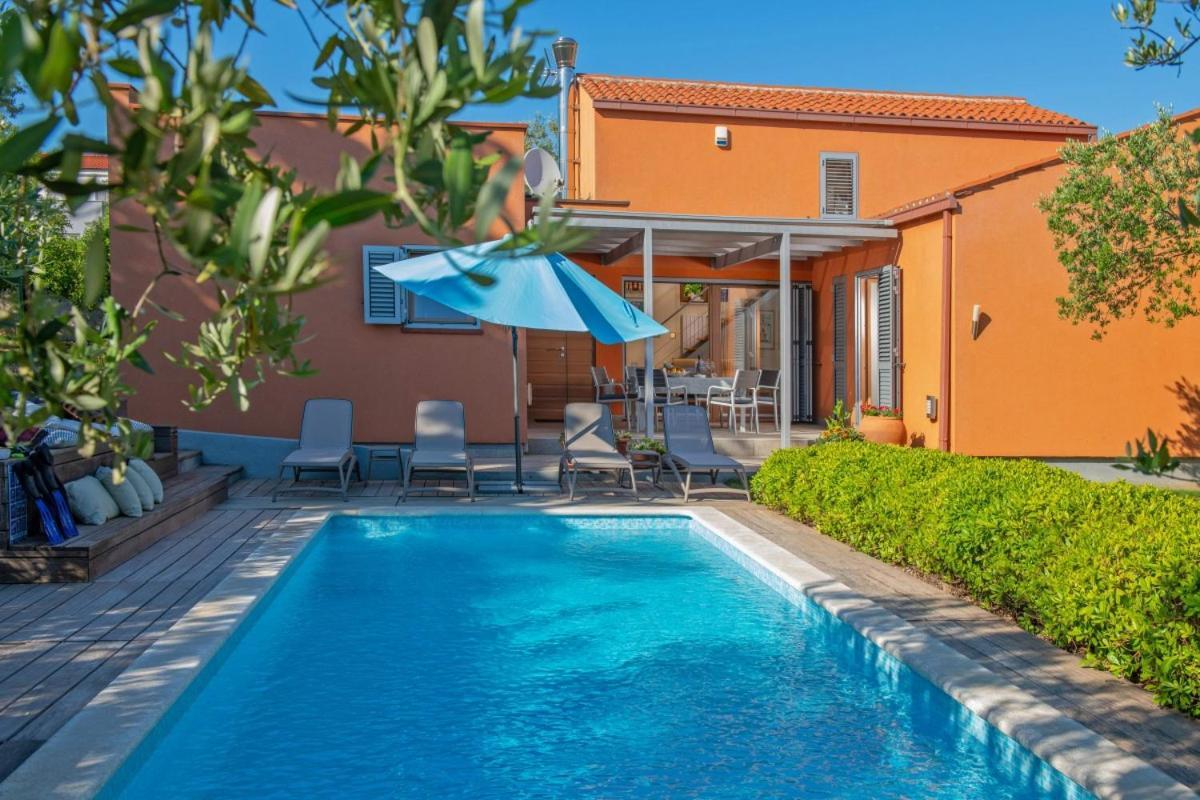Villa Emili In Medulin - Haus Fuer 4-5 Personen Εξωτερικό φωτογραφία